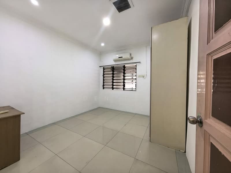 2-storey Terraced House for Sale in Taman Ungku Tun Aminah (Skudai) - Iden Tan - Interior - PropertyGuru.com.my