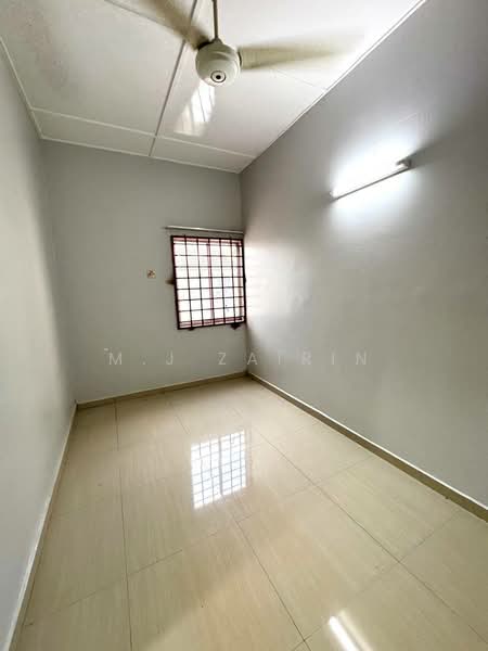 2-storey Terraced House for Sale in Taman Kosas (Ampang) - M.J Zairin - Interior - PropertyGuru.com.my