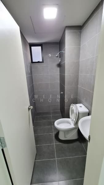 Servis Apartment untuk Dijual di Majestic Maxim - Kweenie Chong - Bathroom - PropertyGuru.com.my