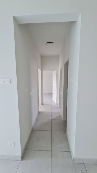 Servis Apartment untuk Dijual di Majestic Maxim - Kweenie Chong - Corridor - PropertyGuru.com.my