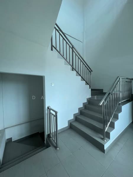 Warehouse for Rent in Balakong (Selangor) - David Lee - Interior - PropertyGuru.com.my