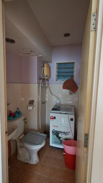 Apartment for Sale at Vista Impiana - Chin Hoong Ho - Bathroom - PropertyGuru.com.my