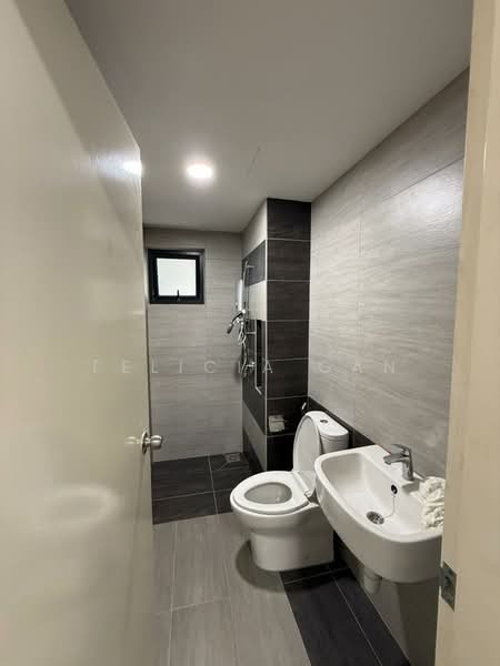 Aster Residence untuk Untuk Disewa - RM 2,300 /bulan, Mac 2026 - Bathroom - PropertyGuru.com.my
