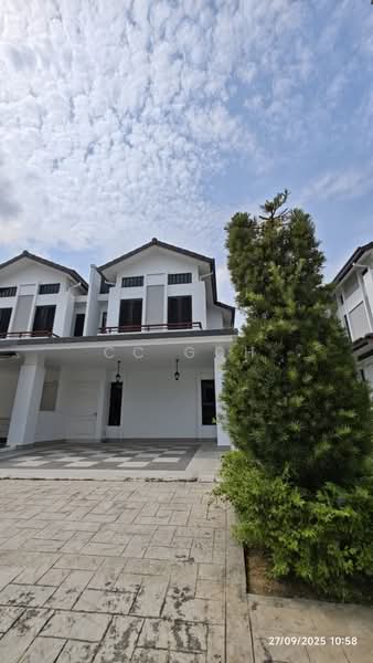 Cluster House for Sale in Eco Majestic (Semenyih) - CC GOH - Exterior - PropertyGuru.com.my