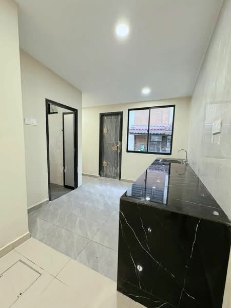Johor Bahru , Masai untuk Untuk Dijual - RM 388,000, Mac 2026 - Kitchen - PropertyGuru.com.my