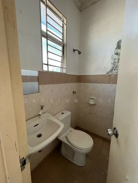 2-storey Terraced House for Sale in Bandar Parklands (Klang) - Zackinn Hoi - Bathroom - PropertyGuru.com.my
