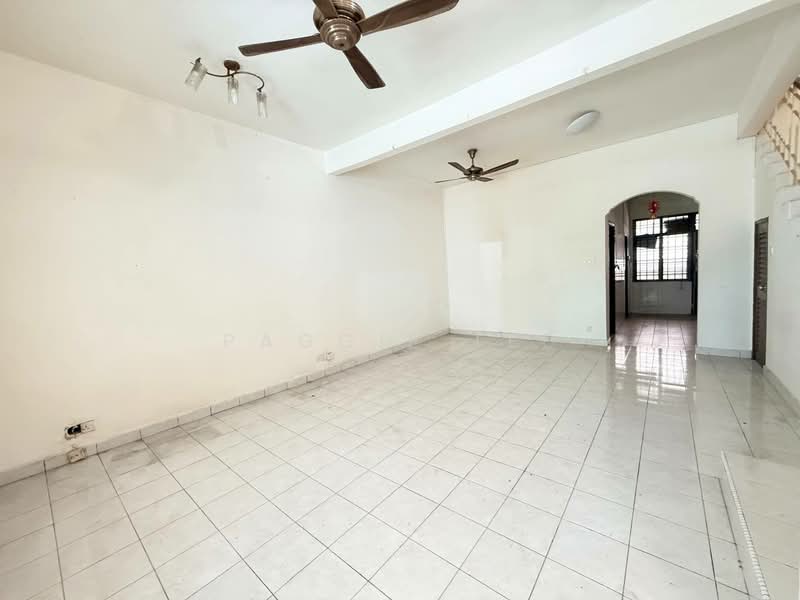 Merpati untuk Untuk Dijual - RM 480,000, Mac 2026 - Living Room - PropertyGuru.com.my