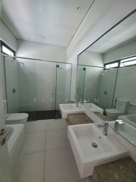 The Vantage untuk Untuk Dijual - RM 1,350,000, Mac 2026 - Bathroom - PropertyGuru.com.my