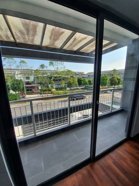 The Vantage untuk Untuk Dijual - RM 1,350,000, Mac 2026 - Balcony - PropertyGuru.com.my