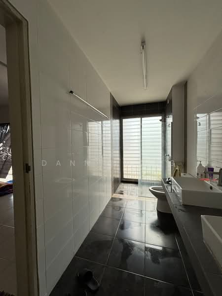 2-storey Terraced House for Sale in Sungai Buloh (Selangor) - Danny Wong - Bathroom - PropertyGuru.com.my