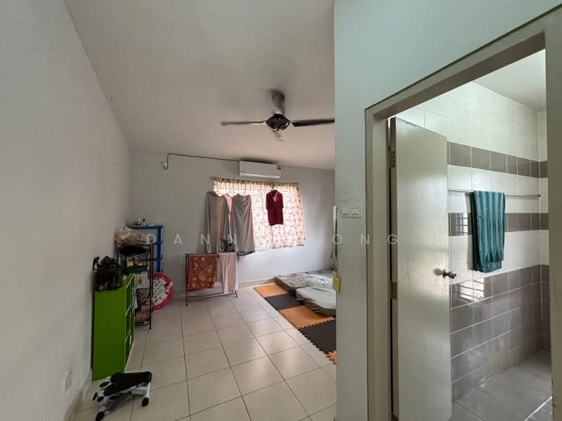 2-storey Terraced House for Sale in Sungai Buloh (Selangor) - Danny Wong - Living Room - PropertyGuru.com.my