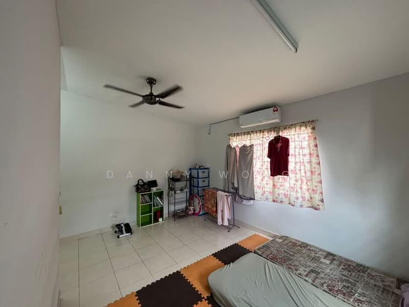 2-storey Terraced House for Sale in Sungai Buloh (Selangor) - Danny Wong - Bedroom - PropertyGuru.com.my