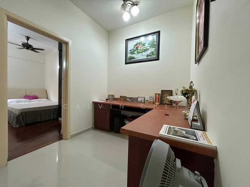 Condominium for Sale at Seri Maya Condominium - calvin Chin - Bedroom - PropertyGuru.com.my