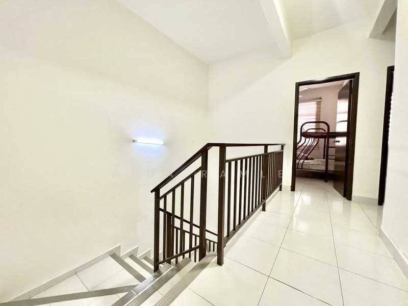 2-storey Terraced House for Sale in Pantai Sepang Putra (Sepang) - Aida Ramle - Corridor - PropertyGuru.com.my