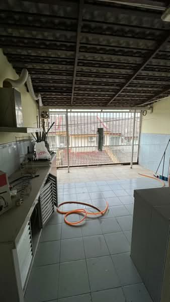2-storey Terraced House for Rent in Taman Bukit Permai (Kajang) - Muhammad Faiz - Kitchen - PropertyGuru.com.my