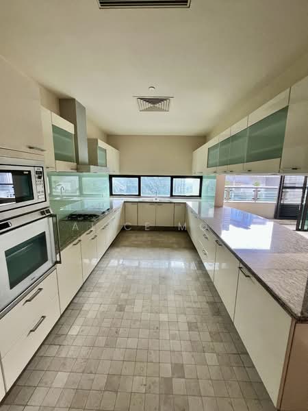 The Binjai on the Park untuk Untuk Dijual - RM 8,900,000, Mac 2026 - Kitchen - PropertyGuru.com.my
