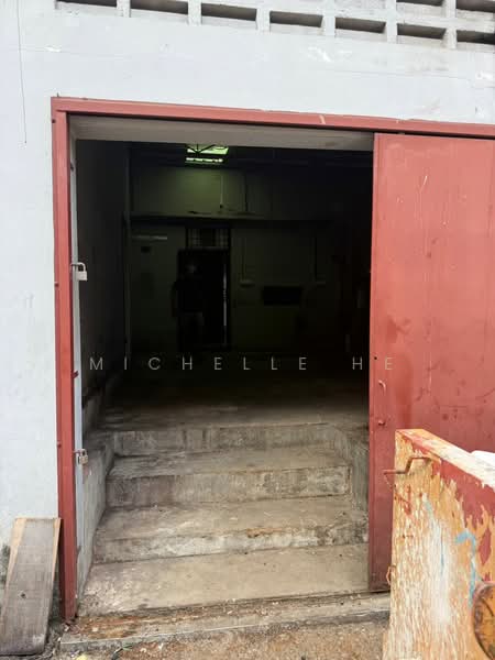 Shop / Office for Rent in Taman Molek (Johor Bahru) - Michelle He - Entrance - PropertyGuru.com.my