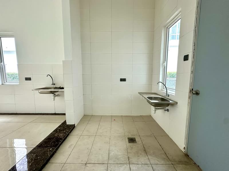 Semi-Detached House for Sale in Bandar Bukit Raja (Klang) - Muin Mn - Interior - PropertyGuru.com.my