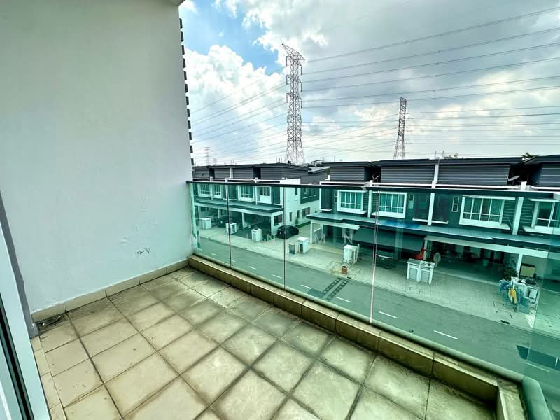 Semi-Detached House for Sale in Bandar Bukit Raja (Klang) - Muin Mn - Balcony - PropertyGuru.com.my