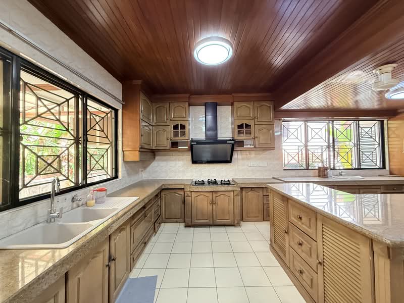 Bangsar untuk Untuk Disewa - RM 10,500 /bulan, Mac 2026 - Kitchen - PropertyGuru.com.my