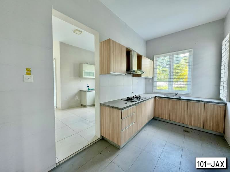2.5-storey Terraced House for Sale in Bandar Bukit Raja (Klang) - Daniel Kok - Kitchen - PropertyGuru.com.my