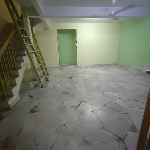2-storey Terraced House for Sale in Nilai (Negeri Sembilan) - Athena Cho - Living Room - PropertyGuru.com.my