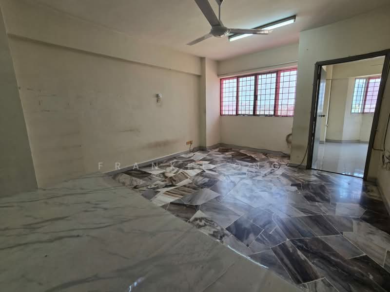 Tasik Heights Apartment untuk Untuk Disewa - RM 1,100 /bulan, Mac 2026 - Living Room - PropertyGuru.com.my