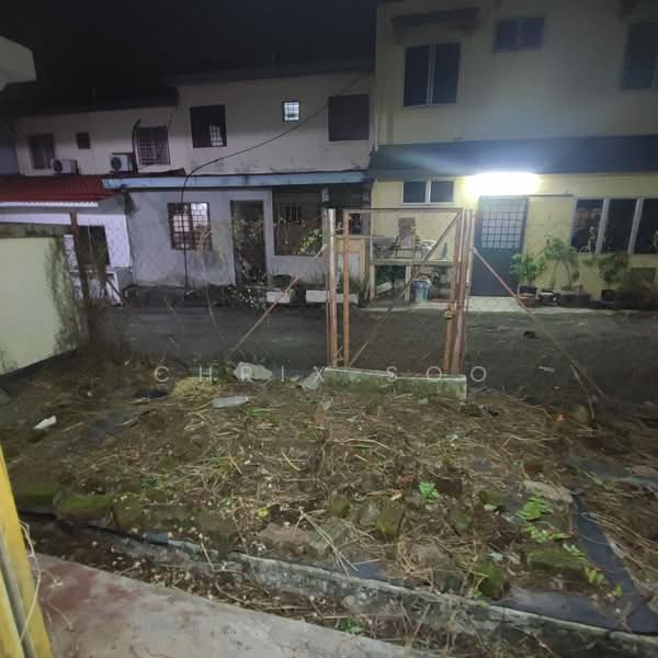 2-storey Terraced House for Sale in Nilai (Negeri Sembilan) - Chrix Soo - Exterior - PropertyGuru.com.my
