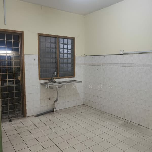 2-storey Terraced House for Sale in Nilai (Negeri Sembilan) - Chrix Soo - Kitchen - PropertyGuru.com.my