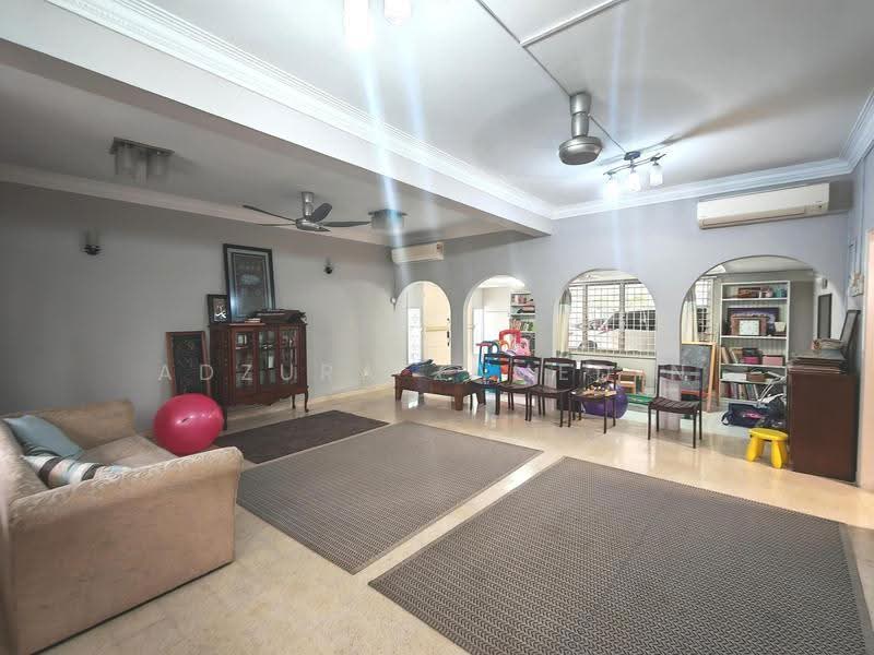 Bungalow House for Sale in SS1 (Petaling Jaya) - Adzura Zamedin - Living Room - PropertyGuru.com.my