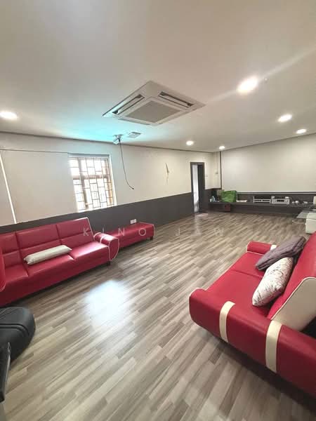 Cluster House for Sale in Taman Sutera Utama (Skudai) - Kino Jaw - Living Room - PropertyGuru.com.my