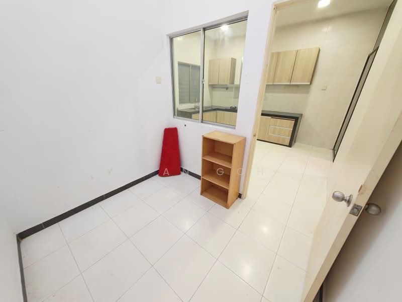 The Lake Residence untuk Untuk Dijual - RM 378,000, Mac 2026 - Kitchen - PropertyGuru.com.my