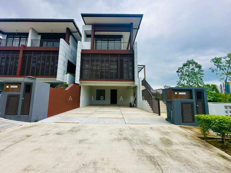 3-storey Terraced House for Sale in Cyberjaya (Selangor) - Amir Abas - Exterior - PropertyGuru.com.my