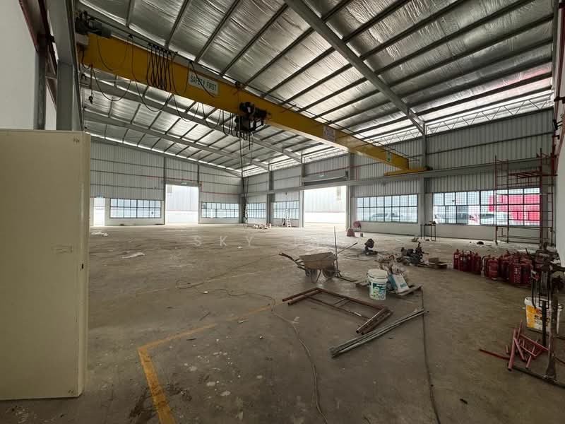 Detached Factory for Rent in Kawasan Perindustrian Dewani (Johor Bahru) - Sky Tan - Interior - PropertyGuru.com.my