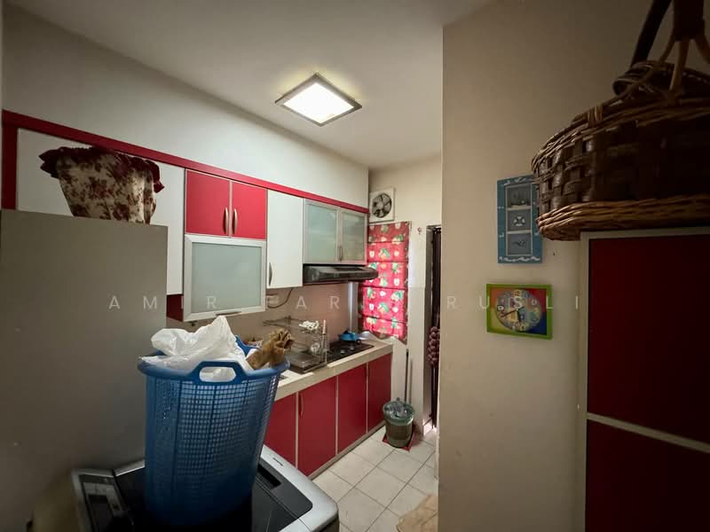 2-storey Terraced House for Sale in Taman Setia Indah (Tebrau) - Amir Faris Rusli - Kitchen - PropertyGuru.com.my