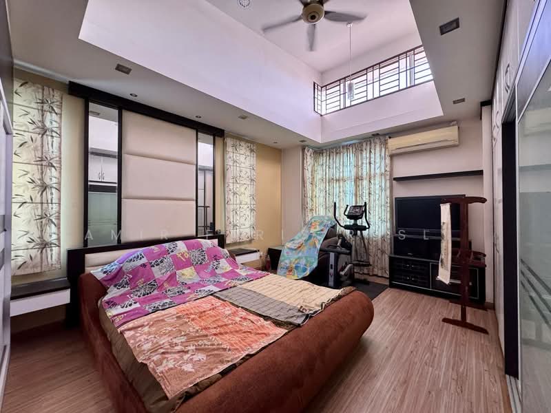 2-storey Terraced House for Sale in Taman Setia Indah (Tebrau) - Amir Faris Rusli - Bedroom - PropertyGuru.com.my