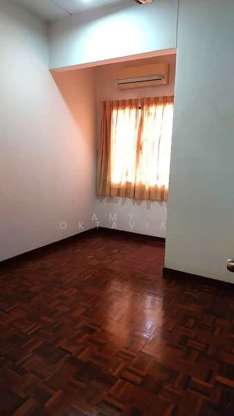 2-storey Terraced House for Sale in Taman Kelana Idaman (Ara Damansara) - Amy Oktavia - Interior - PropertyGuru.com.my