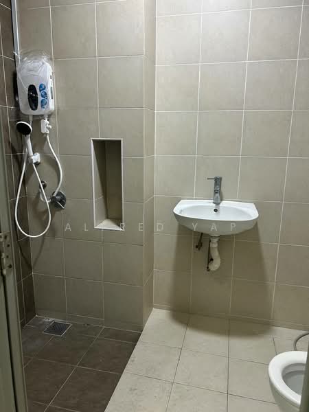 Apartment for Sale at Sri Kenari Apartment - Alfred Yap - Bathroom - PropertyGuru.com.my