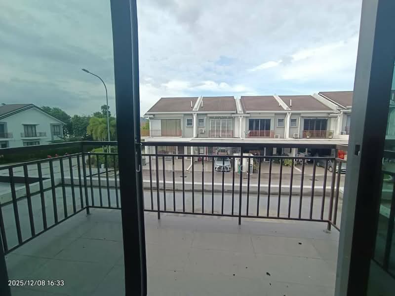2-storey Terraced House for Rent in Kajang (Selangor) - Jin Hao - Balcony - PropertyGuru.com.my