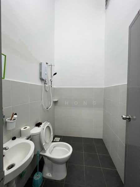 Taman Pulai Mutiara 2 untuk Untuk Dijual - RM 560,000, Apr 2026 - Bathroom - PropertyGuru.com.my