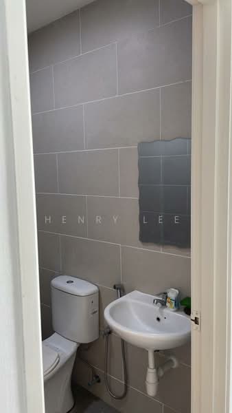 Kiara Plaza untuk Untuk Disewa - RM 1,200 /bulan, Mac 2026 - Bathroom - PropertyGuru.com.my