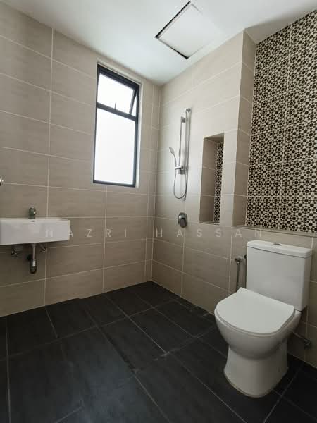 Bungalow for Sale in Kuala Selangor (Selangor) - Nazri Hassan - Bathroom - PropertyGuru.com.my