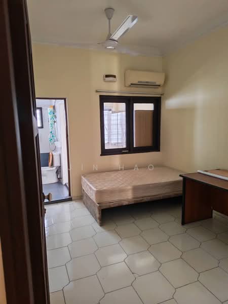 Section 14 Jalan 14/21 Petaling Jaya Double Storey untuk Untuk Disewa - RM 3,600 /bulan, Mac 2026 - Bedroom - PropertyGuru.com.my