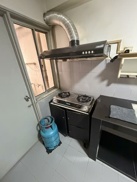 Condominium for Rent at Vista Perdana - Alice Kon - Kitchen - PropertyGuru.com.my