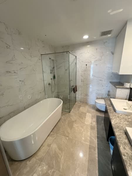 Service Residence for Sale at The Face Suites (Platinum Suites) - Courines Tan - Bathroom - PropertyGuru.com.my