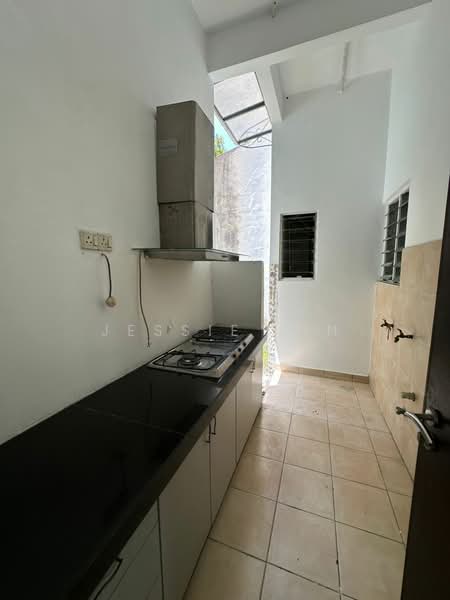 Semi-Detached House for Sale in Jalan Klang Lama (Old Klang Road) (Kuala Lumpur) - Jessie Lin - Kitchen - PropertyGuru.com.my