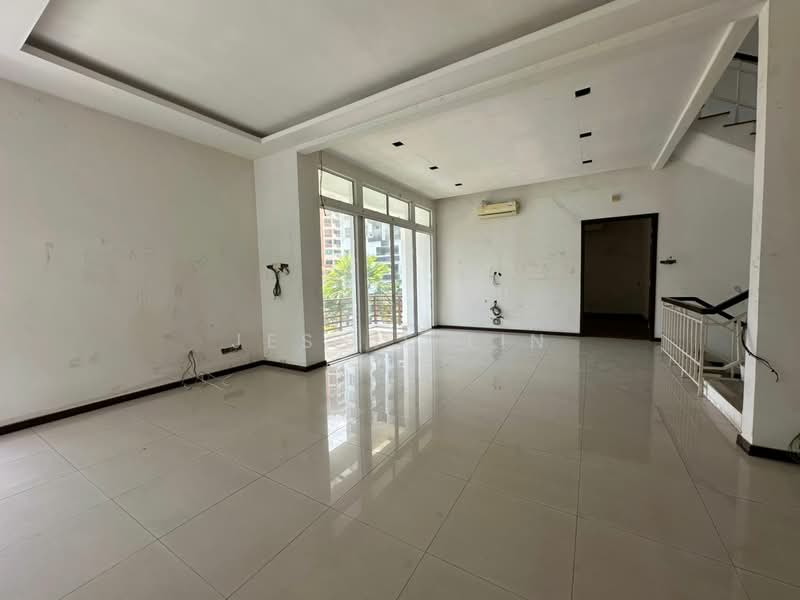 Semi-Detached House for Sale in Jalan Klang Lama (Old Klang Road) (Kuala Lumpur) - Jessie Lin - Living Room - PropertyGuru.com.my