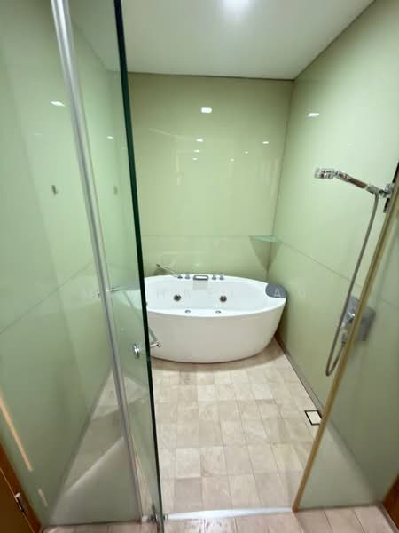 Vipod Residence untuk Untuk Disewa - RM 3,000 /bulan, Mac 2026 - Bathroom - PropertyGuru.com.my