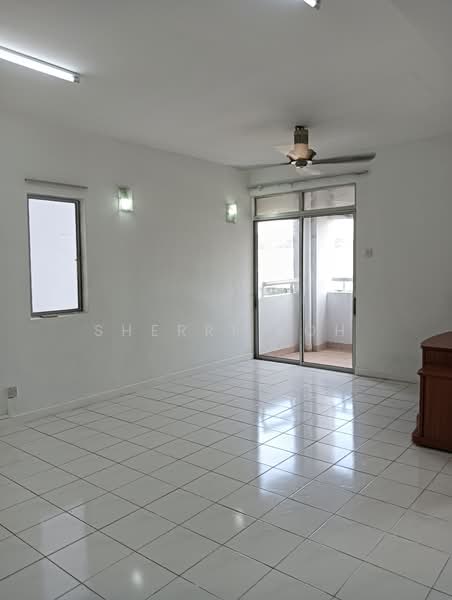 D'aman Crimson untuk Untuk Disewa - RM 1,650 /bulan, Mac 2026 - Balcony - PropertyGuru.com.my