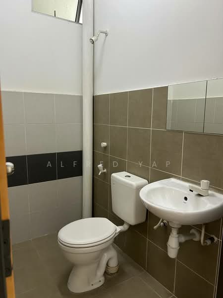 Sierra Perdana @ Townhouse untuk Untuk Disewa - RM 1,500 /bulan, Mac 2026 - Bathroom - PropertyGuru.com.my